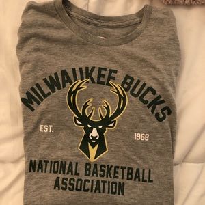 Milwaukee bucks tee